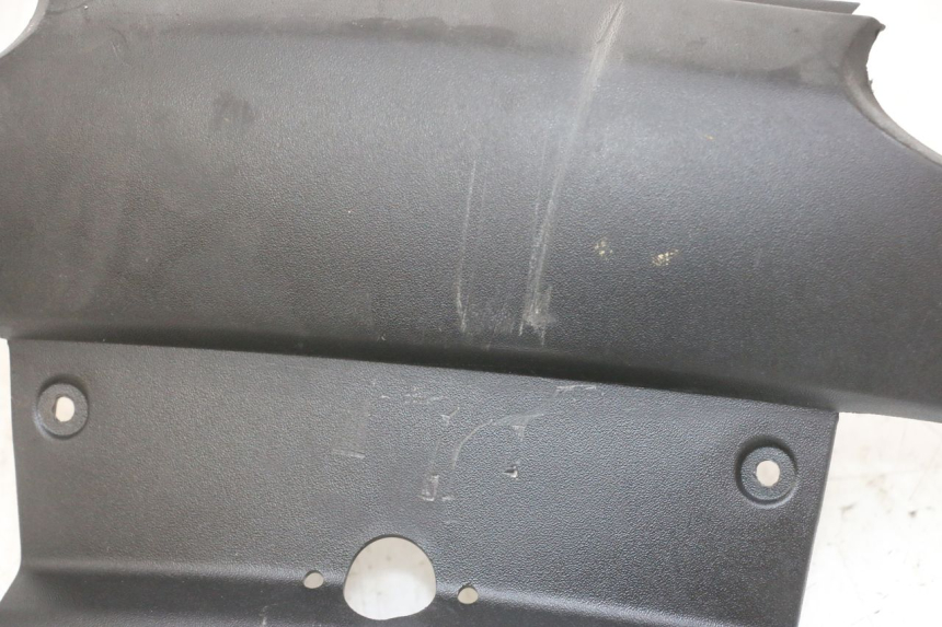 photo de JONCTION CARENAGE ARRIERE INFERIEURE PIAGGIO MP3 LT 300 (2010 - 2016)
