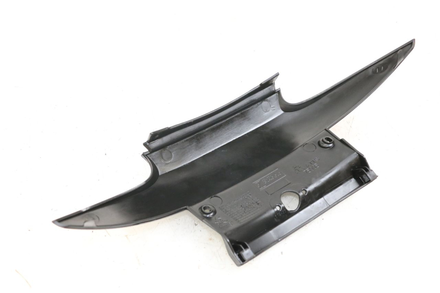 photo de JONCTION CARENAGE ARRIERE INFERIEURE PIAGGIO MP3 500 (2011 - 2015)