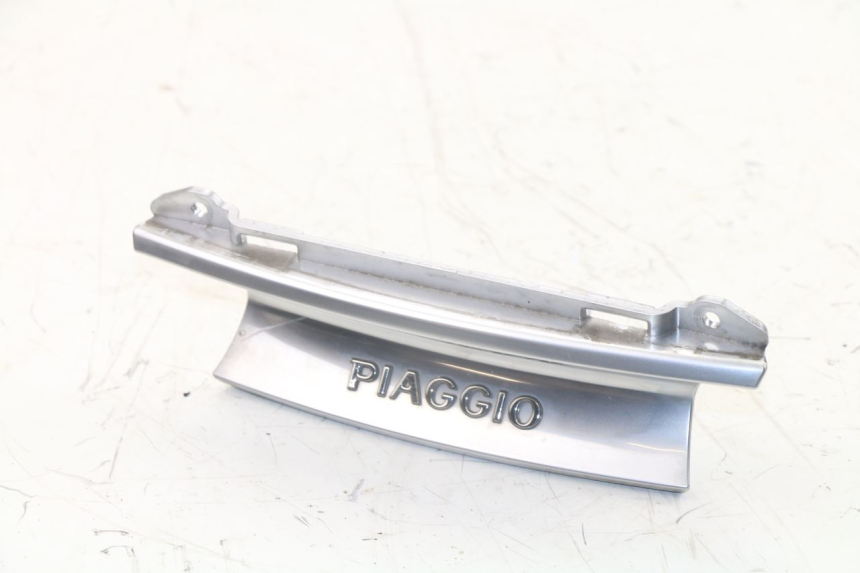 photo de JONCTION CARENAGE ARRIERE INFERIEURE PIAGGIO X10 500 (2012 - 2018)