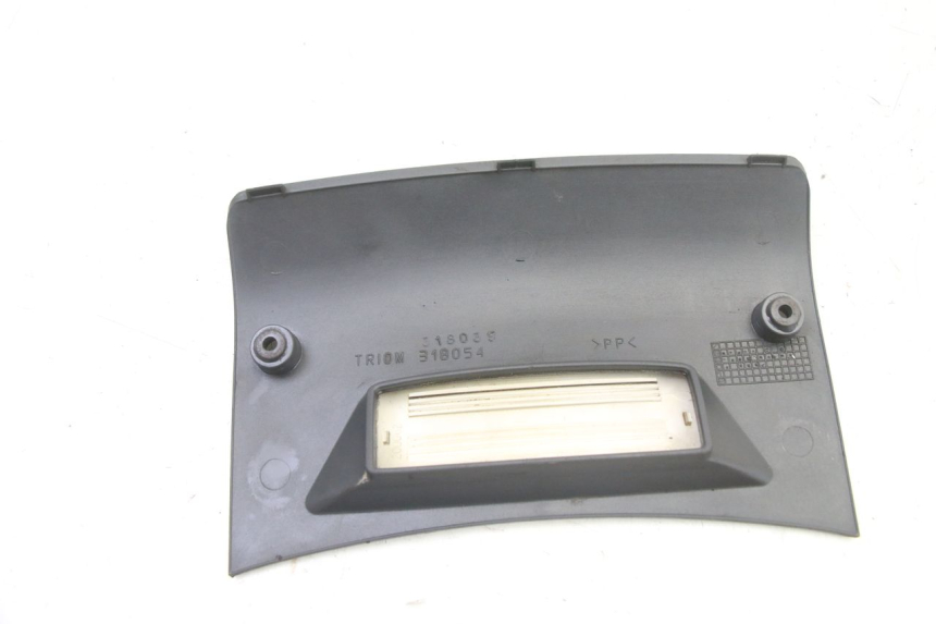 photo de JONCTION CARENAGE ARRIERE INFERIEURE PIAGGIO SUPER LX 125 (2000 - 2003)