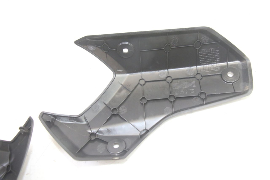 photo de JONCTION CARENAGE ARRIERE PEUGEOT KISBEE 4T 50 (2018 - 2022)