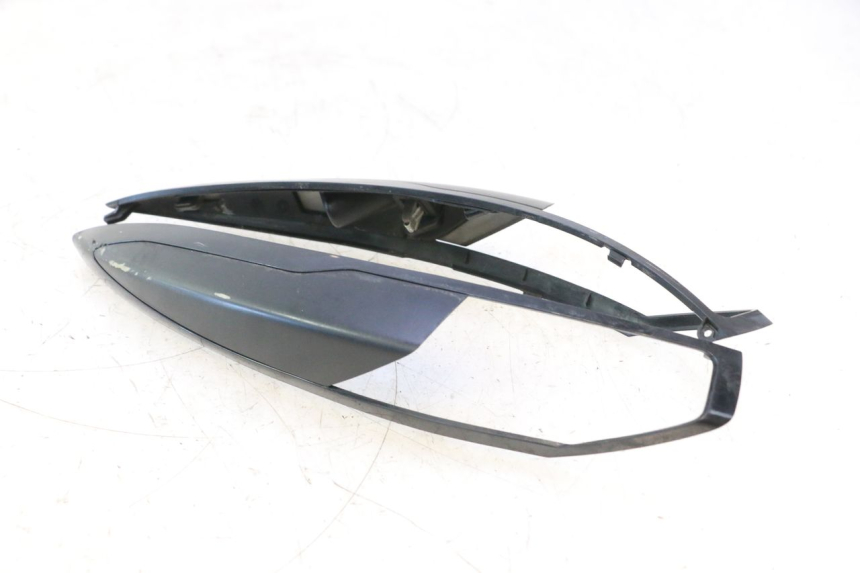 photo de JONCTION CARENAGE ARRIERE PIAGGIO LIBERTY IGET 4T 50 (2021 - 2025) - Détails caractéristiques