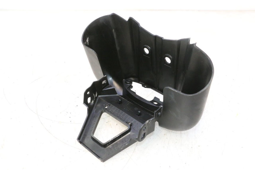 photo de JONCTION CARENAGE ARRIERE PEUGEOT LUDIX PRO 2T 50 (2010 - 2017) - Zoom état d’usage