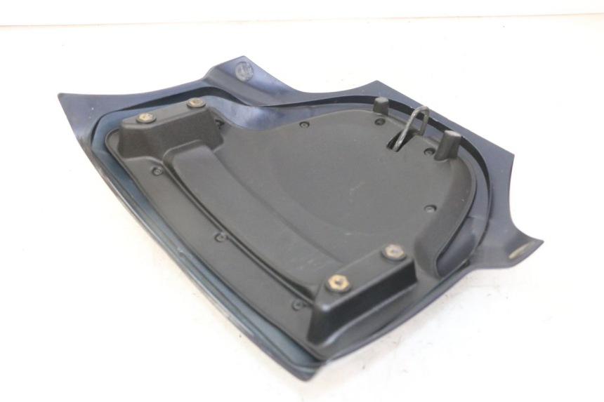 photo de JONCTION CARENAGE ARRIERE PIAGGIO MP3 LT 300 (2010 - 2016)