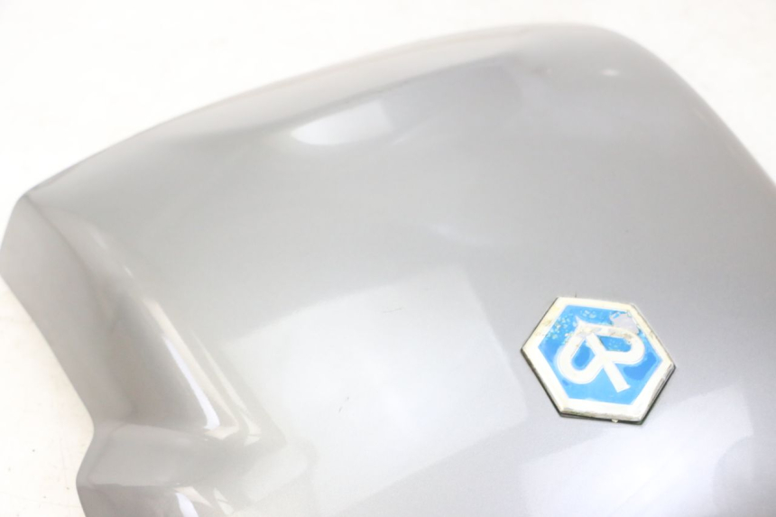 photo de JONCTION CARENAGE ARRIERE PIAGGIO MP3 LT 300 (2010 - 2016) - Vue d’ensemble