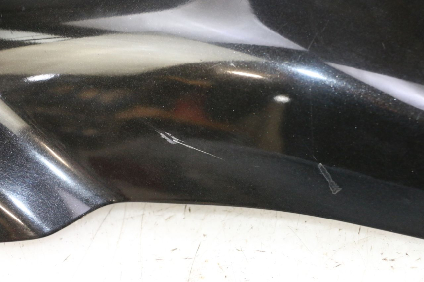 photo de JONCTION CARENAGE ARRIERE PIAGGIO MP3 LT 300 (2010 - 2016) - Points de fixation