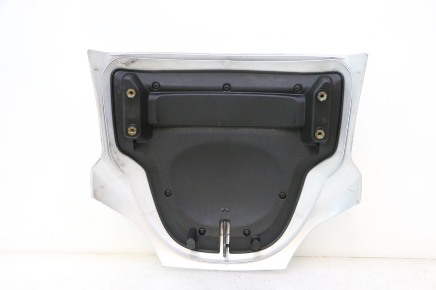 photo de JONCTION CARENAGE ARRIERE PIAGGIO MP3 LT 300 (2010 - 2016) - Détail de la pièce