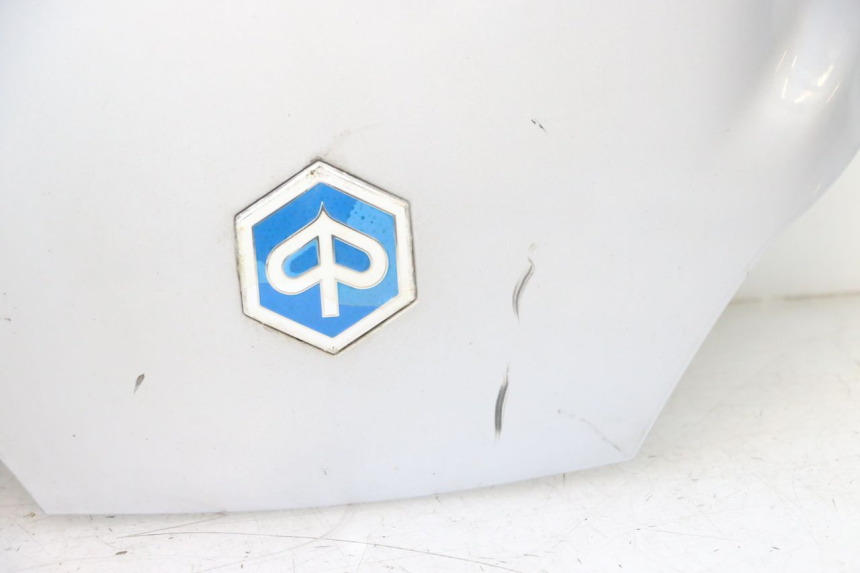 photo de JONCTION CARENAGE ARRIERE PIAGGIO MP3 125 (2006 - 2014) - Détail de la pièce