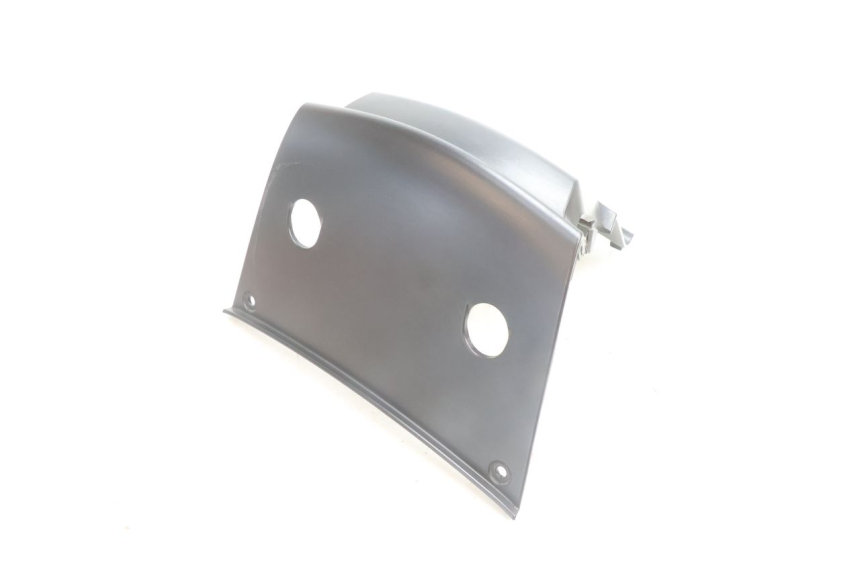 photo de JONCTION CARENAGE ARRIERE PIAGGIO MP3 500 (2016 - 2018) - Autre angle de vue