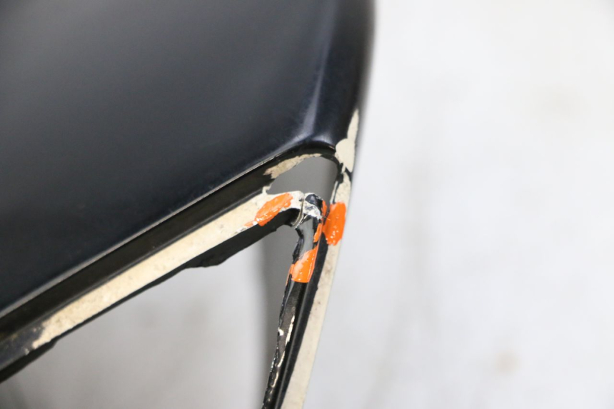 photo de JONCTION CARENAGE ARRIERE HONDA NSR R 125 (1994 - 2003) - Marquages et références