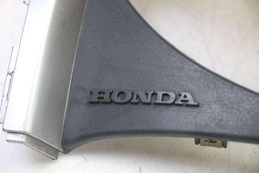 photo de JONCTION CARENAGE ARRIERE HONDA NTV DEAUVILLE 650 (2001 - 2006)