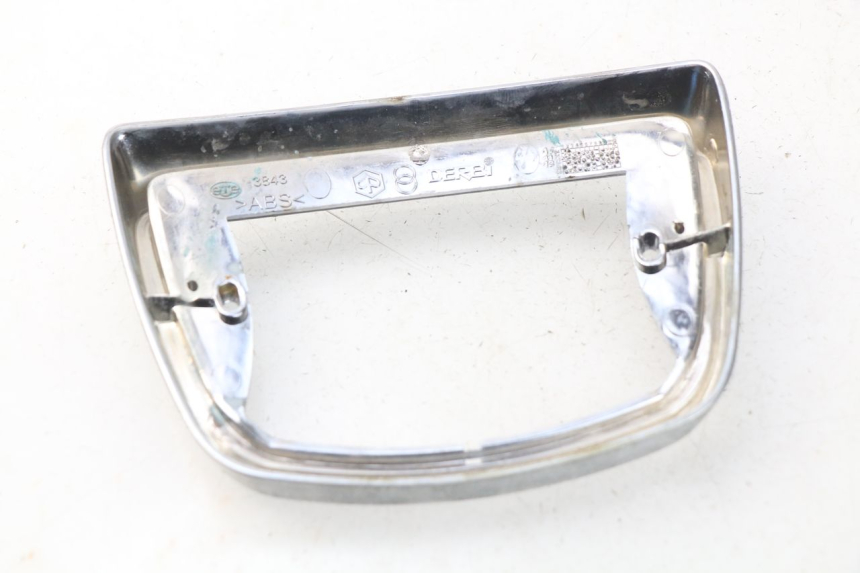 photo de JONCTION CARENAGE ARRIERE PIAGGIO VESPA LX IE 125 (2010 - 2012)