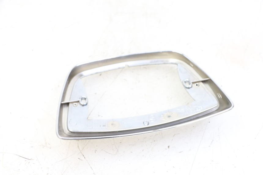 photo de JONCTION CARENAGE ARRIERE PIAGGIO VESPA LX IE 125 (2010 - 2012)