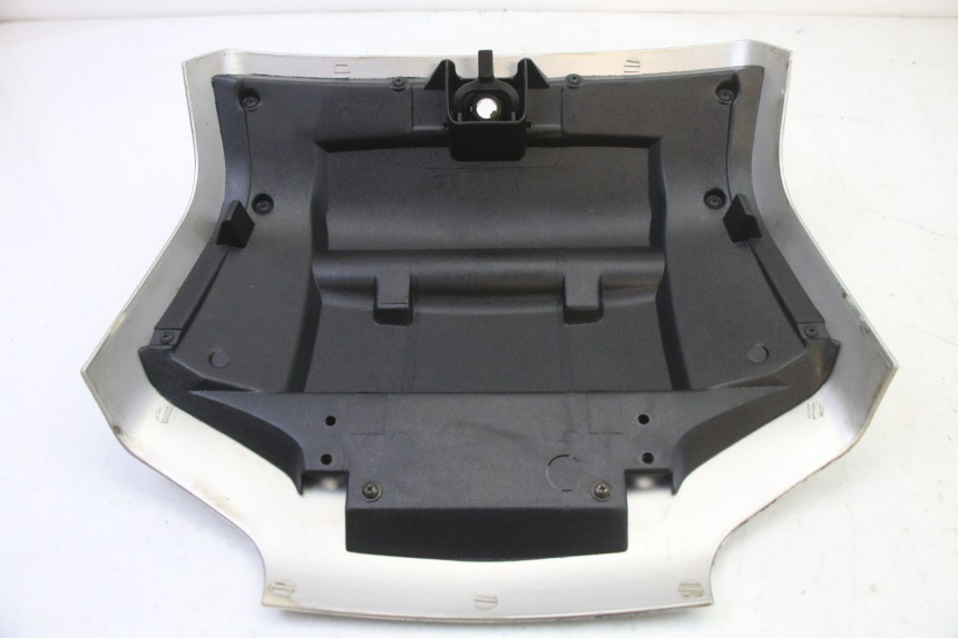 photo de JONCTION CARENAGE ARRIERE PIAGGIO SUPER LX 125 (2000 - 2003)