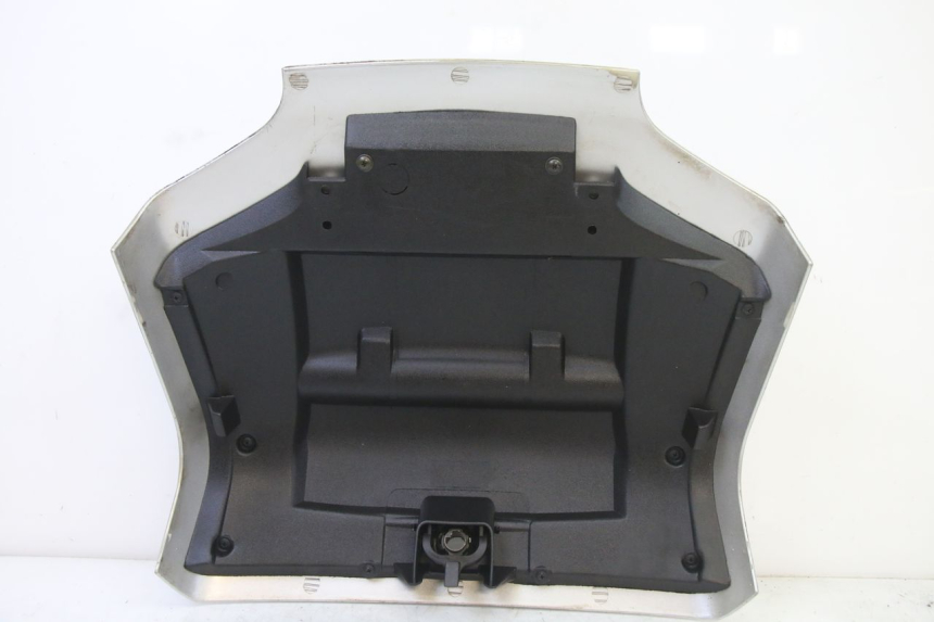 photo de JONCTION CARENAGE ARRIERE PIAGGIO SUPER LX 125 (2000 - 2003)