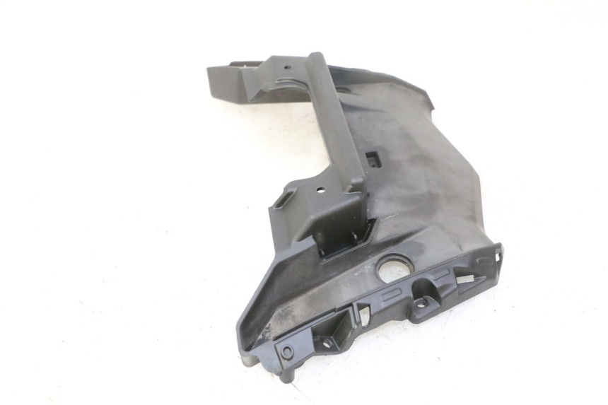 photo de JONCTION CARENAGE ARRIERE SUPERIEUR QUADRO 4 4D 350 (2015 - 2018)