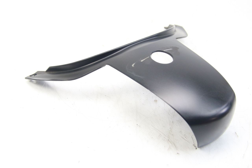 photo de JONCTION CARENAGE ARRIERE SUPERIEUR PIAGGIO BEVERLY 125 (2010 - 2015)