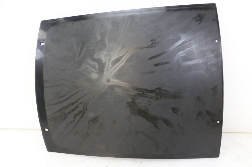 photo de JONCTION CARENAGE ARRIERE SUPERIEUR BMW C1 125 (2000 - 2003)