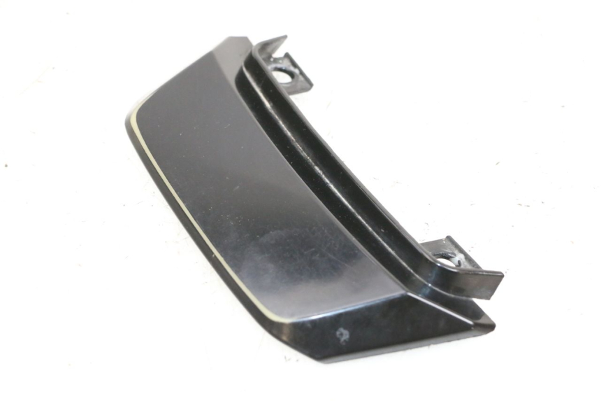 photo de JONCTION CARENAGE ARRIERE SUPERIEUR MAG POWER BOMBERS 4T 50 (2016 - 2026) - Gros plan technique