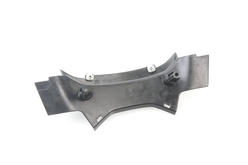 photo de JONCTION CARENAGE ARRIERE SUPERIEUR BMW C SPORT 650 (2015 - 2021)