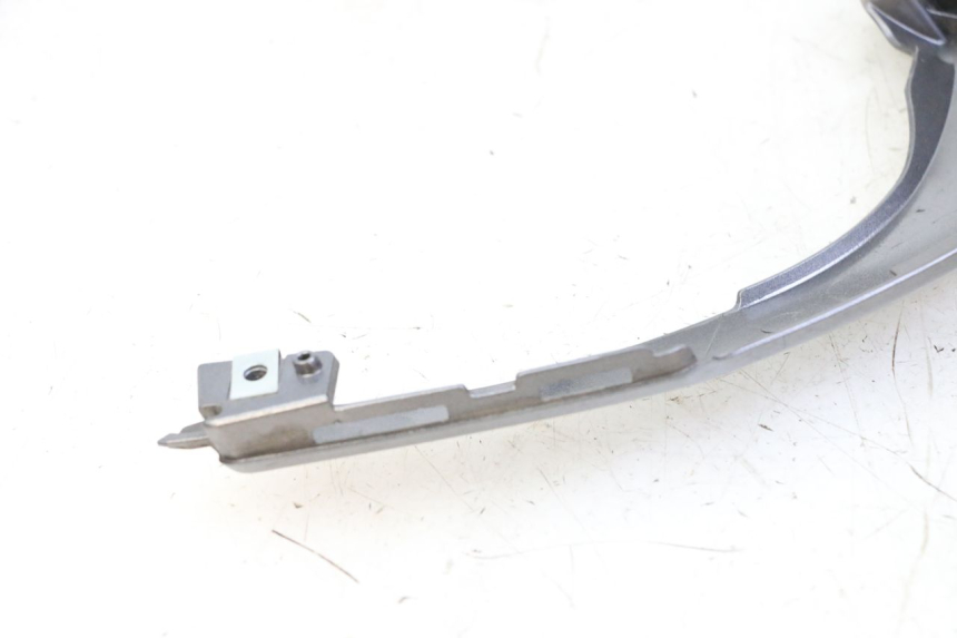 photo de JONCTION CARENAGE ARRIERE SUPERIEUR HONDA FORZA ABS 300 (2013 - 2019)