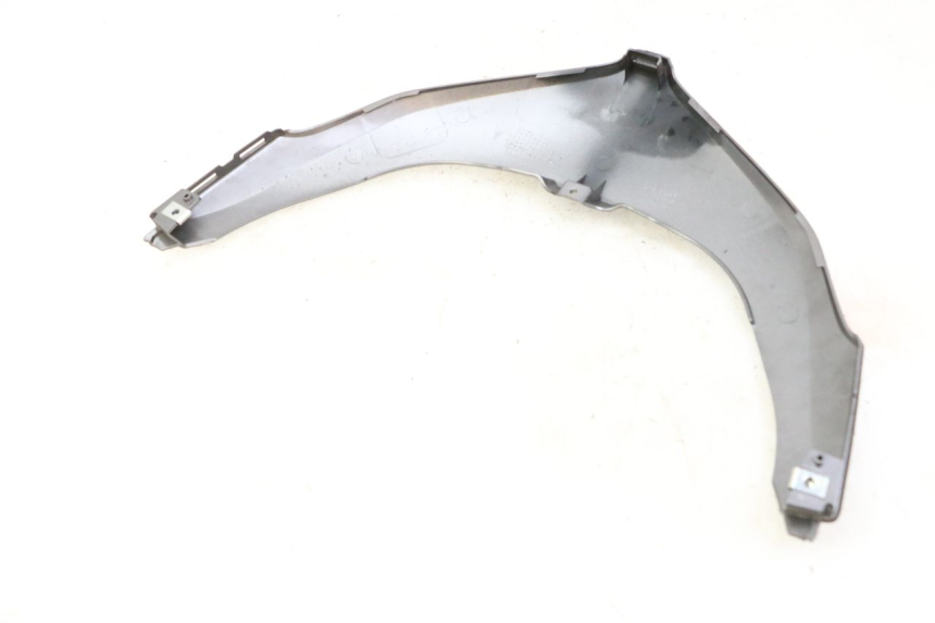 photo de JONCTION CARENAGE ARRIERE SUPERIEUR HONDA FORZA ABS 300 (2013 - 2019)