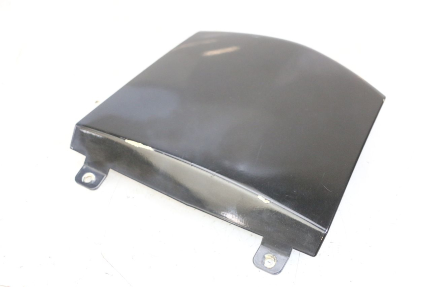 photo de JONCTION CARENAGE ARRIERE SUPERIEUR GILERA NEXUS 300 (2008 - 2013)