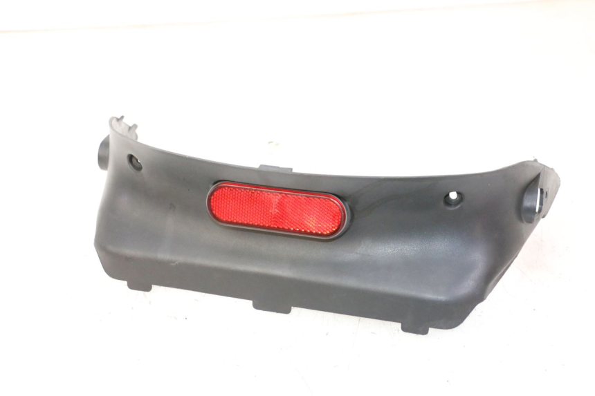 photo de JONCTION CARENAGE ARRIERE SUPERIEUR DAELIM HISTORY 125 (2001 - 2002)