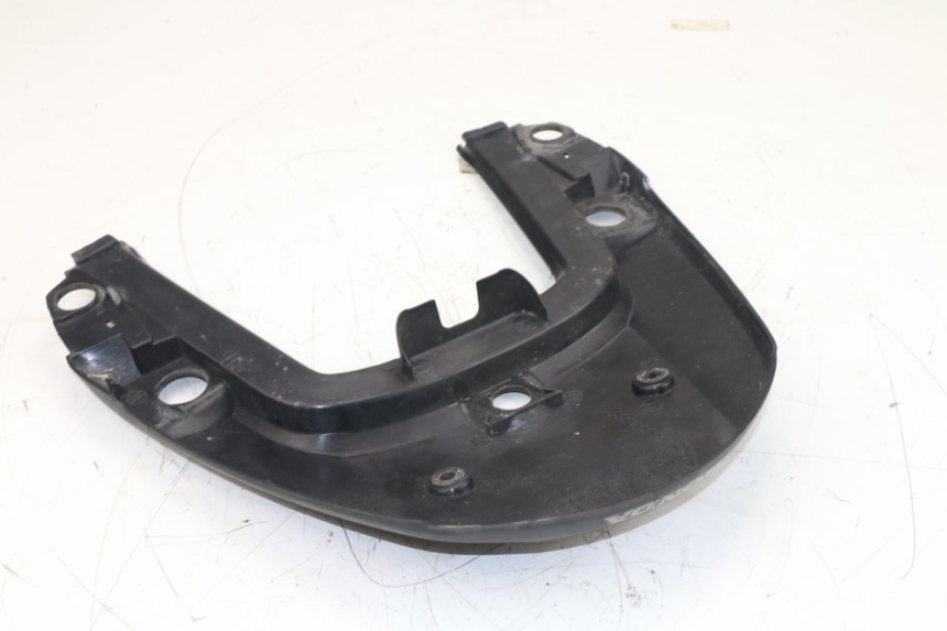 photo de JONCTION CARENAGE ARRIERE SUPERIEUR HONDA CBF N 600 (2004 - 2007)