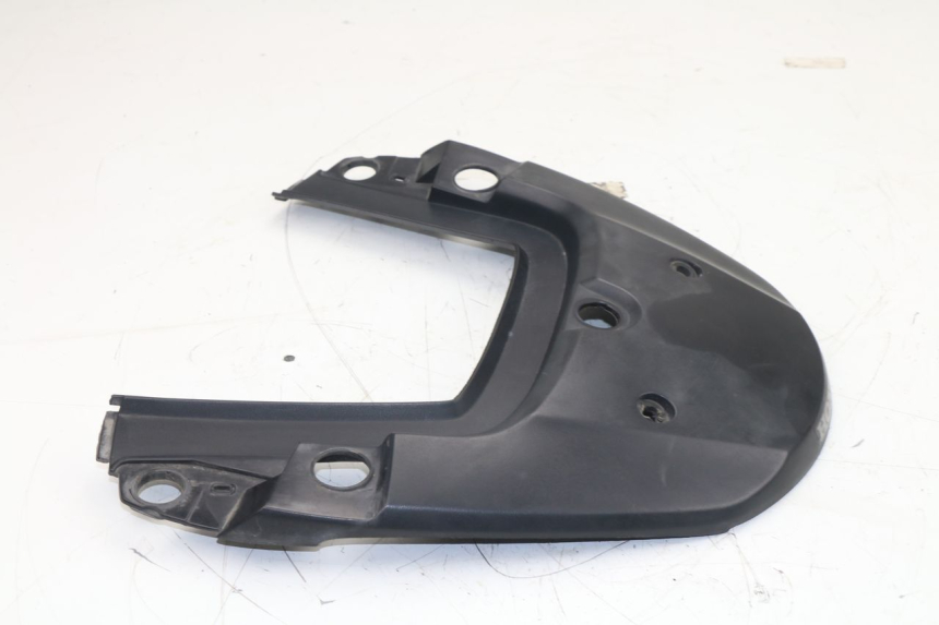 photo de JONCTION CARENAGE ARRIERE SUPERIEUR HONDA CBF N 600 (2004 - 2007)