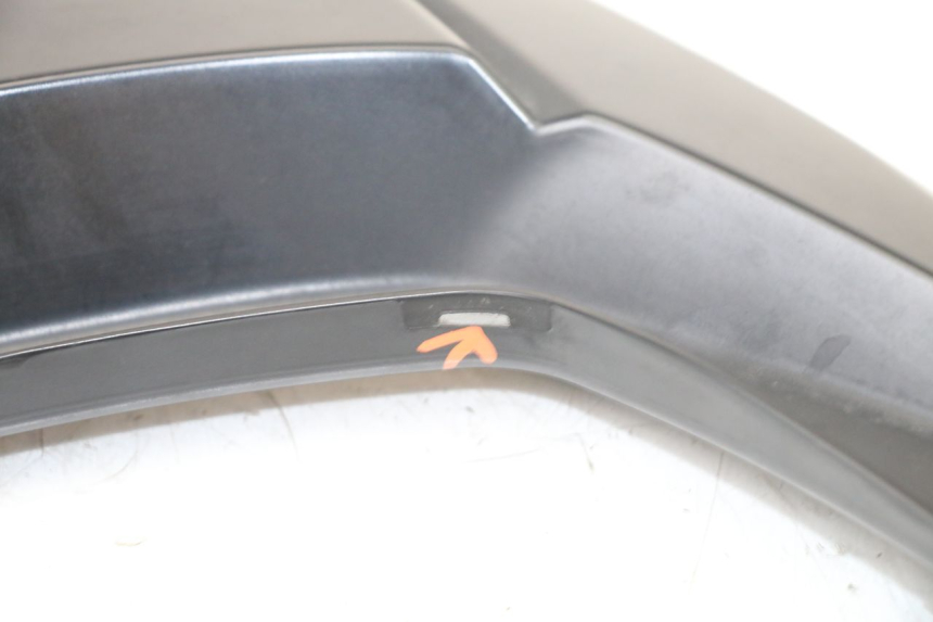 photo de JONCTION CARENAGE ARRIERE SUPERIEUR HONDA FORZA 125 (2021 - 2025)