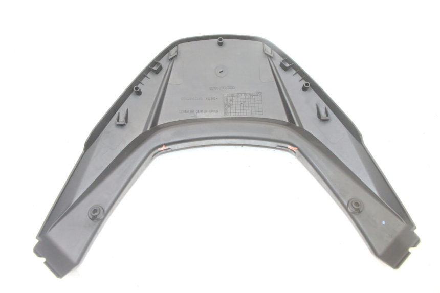 photo de JONCTION CARENAGE ARRIERE SUPERIEUR HONDA FORZA 125 (2021 - 2025)