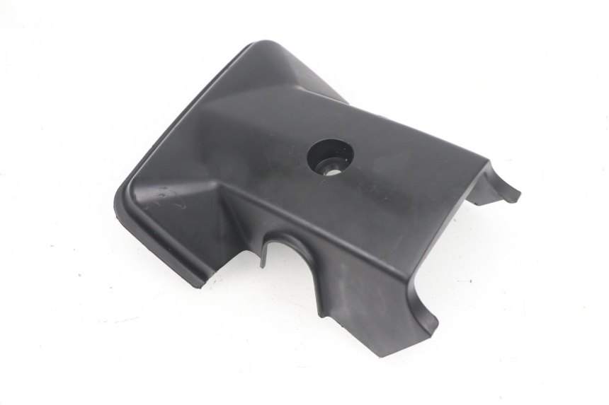 photo de JONCTION CARENAGE ARRIERE SUPERIEUR HONDA NPS ZOOMER 50 (2004 - 2013)