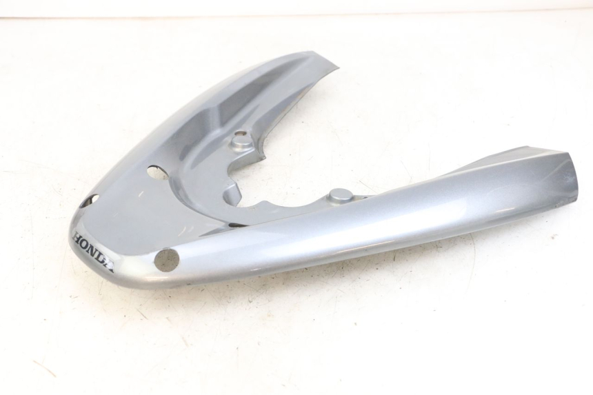 photo de JONCTION CARENAGE ARRIERE SUPERIEUR HONDA PCX (JF47) 125 (2012 - 2013)