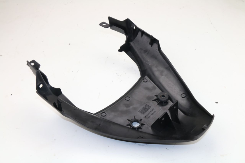 photo de JONCTION CARENAGE ARRIERE SUPERIEUR HONDA XLV VARADERO 125 (2000 - 2006)