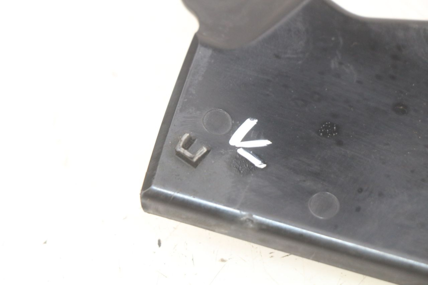 photo de JONCTION CARENAGE ARRIERE SUPERIEUR KAWASAKI Z 750 (2007 - 2013)