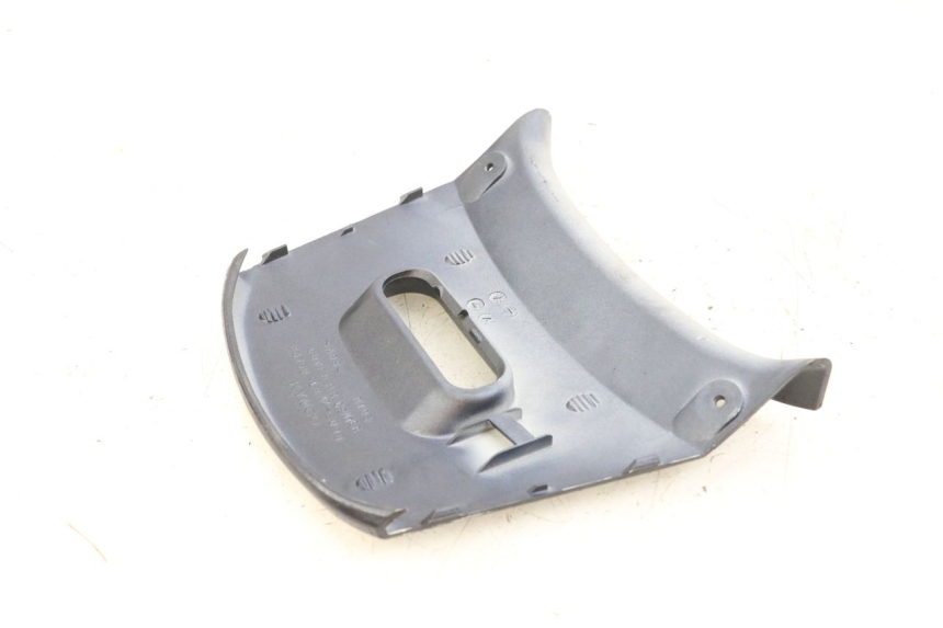 photo de JONCTION CARENAGE ARRIERE SUPERIEUR KYMCO XCITING 250 (2006 - 2009)