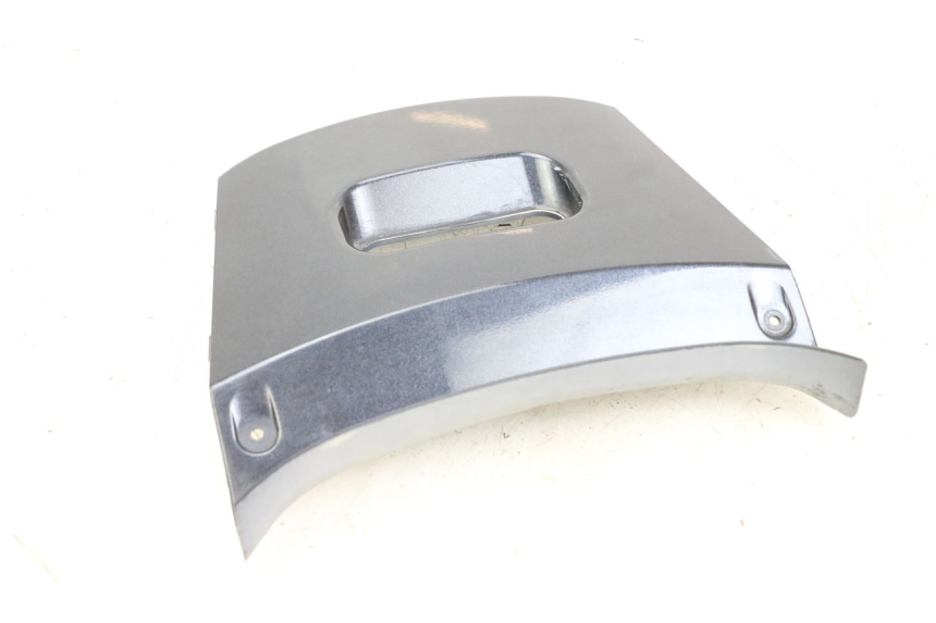 photo de JONCTION CARENAGE ARRIERE SUPERIEUR KYMCO XCITING 250 (2006 - 2009)