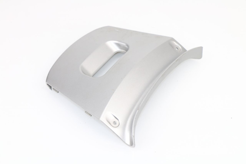 photo de JONCTION CARENAGE ARRIERE SUPERIEUR KYMCO XCITING 500 (2004 - 2006)