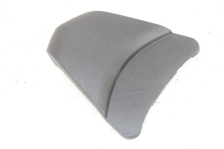 photo de JONCTION CARENAGE ARRIERE SUPERIEUR PIAGGIO MP3 HPE 300 (2019 - 2026) - Autre angle de vue