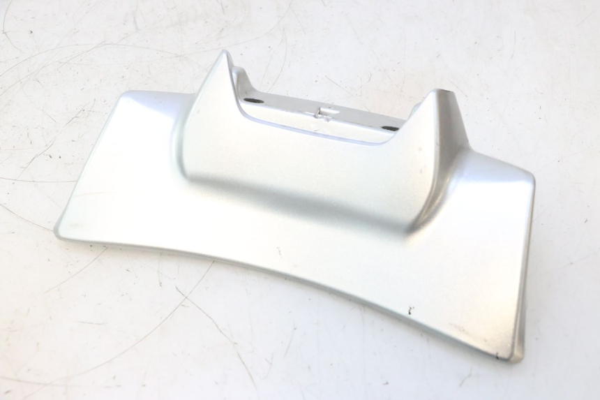 photo de JONCTION CARENAGE ARRIERE SUPERIEUR PIAGGIO MP3 LT 400 (2007 - 2012) - Vue principale