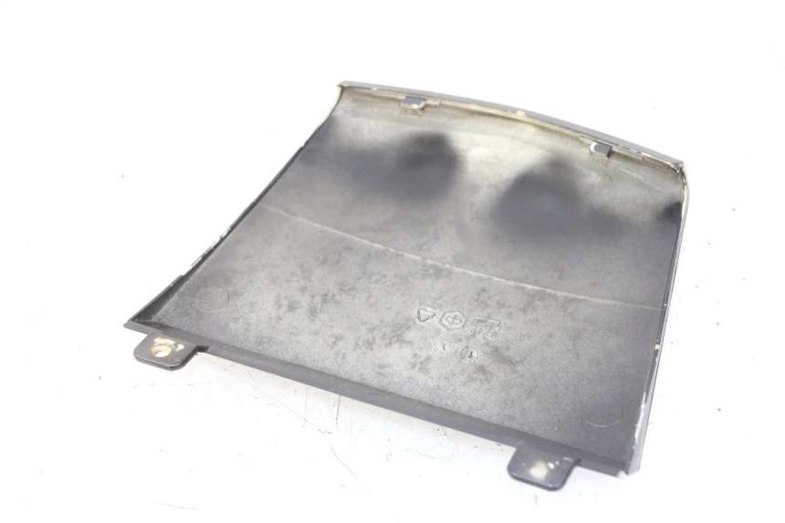 photo de JONCTION CARENAGE ARRIERE SUPERIEUR GILERA NEXUS 300 (2008 - 2013) - Détail de la pièce