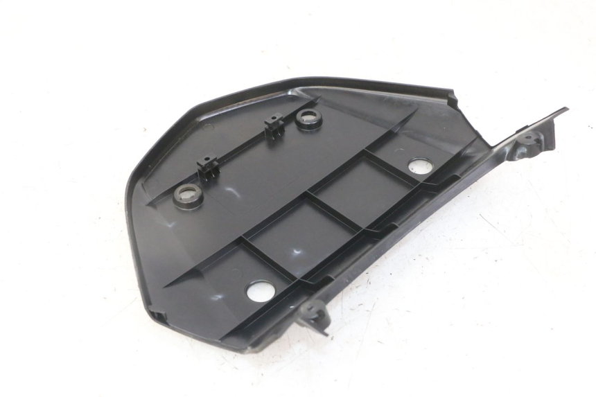 photo de JONCTION CARENAGE ARRIERE SUPERIEUR HONDA NTV DEAUVILLE ABS 700 (2007 - 2016)