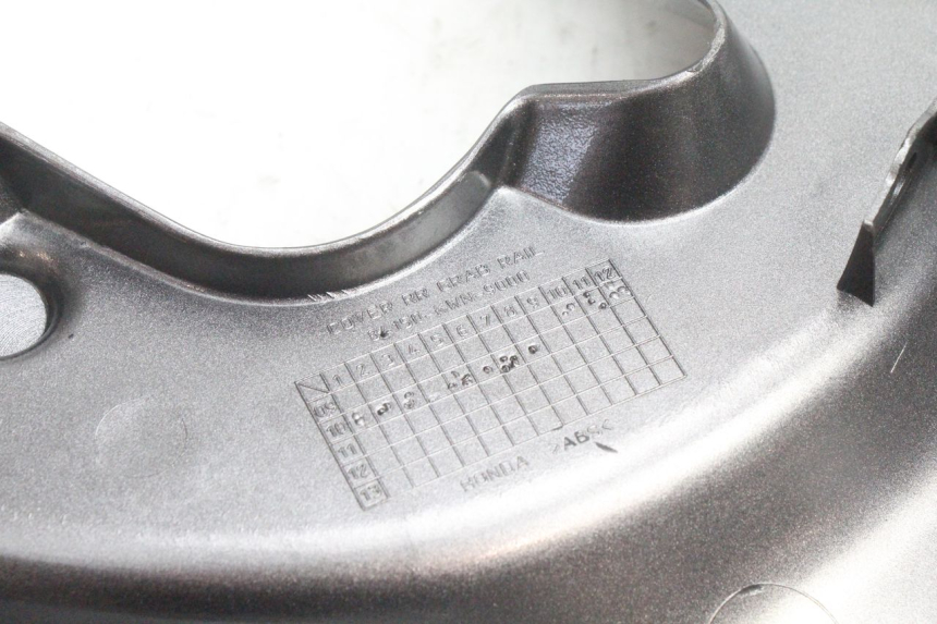 photo de JONCTION CARENAGE ARRIERE SUPERIEUR HONDA PCX (JF28) 125 (2009 - 2011) - Marquages et références