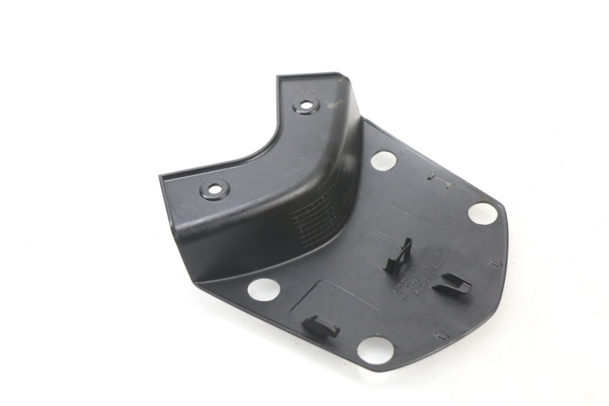 photo de JONCTION CARENAGE ARRIERE SUPERIEUR HONDA PCX (JF57/JF64) 125 (2014 - 2018)