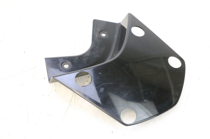 photo de JONCTION CARENAGE ARRIERE SUPERIEUR HONDA PCX (JF57/JF64) 125 (2014 - 2018) - Points de fixation