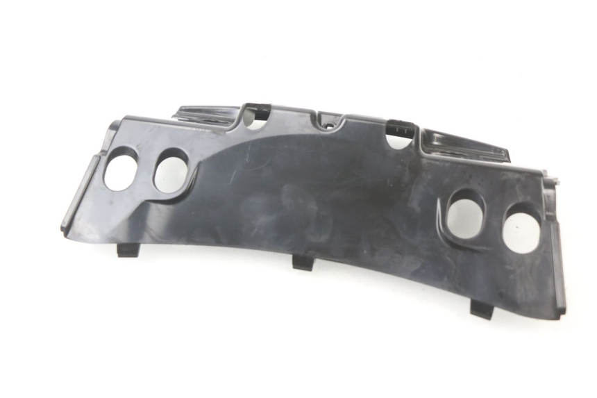 photo de JONCTION CARENAGE ARRIERE SUPERIEUR PIAGGIO MP3 500 (2011 - 2015)