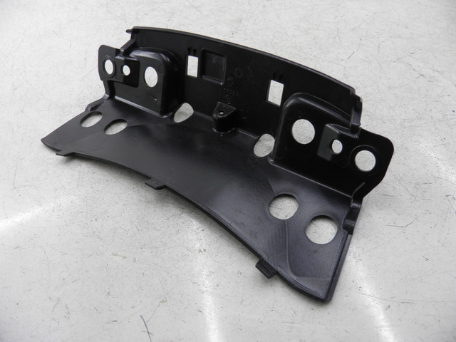 photo de JONCTION CARENAGE ARRIERE SUPERIEUR PIAGGIO MP3 500 (2011 - 2015)