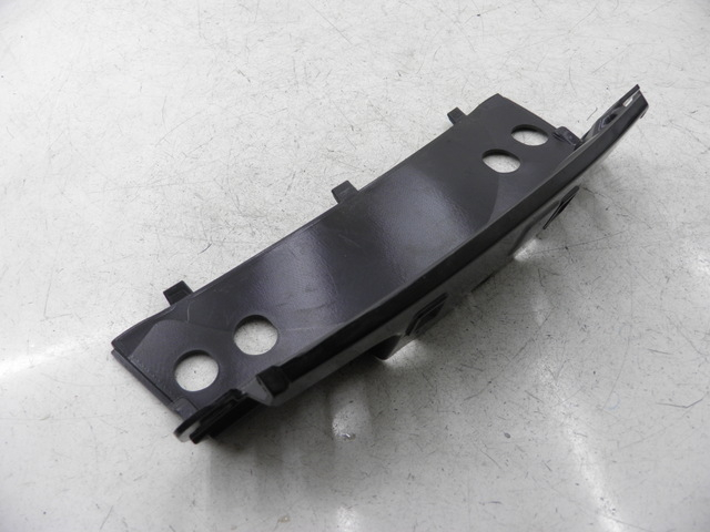 photo de JONCTION CARENAGE ARRIERE SUPERIEUR PIAGGIO MP3 500 (2011 - 2015)