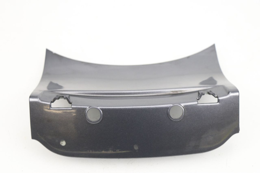 photo de JONCTION CARENAGE ARRIERE SUPERIEUR PIAGGIO X8 400 (2006 - 2007)